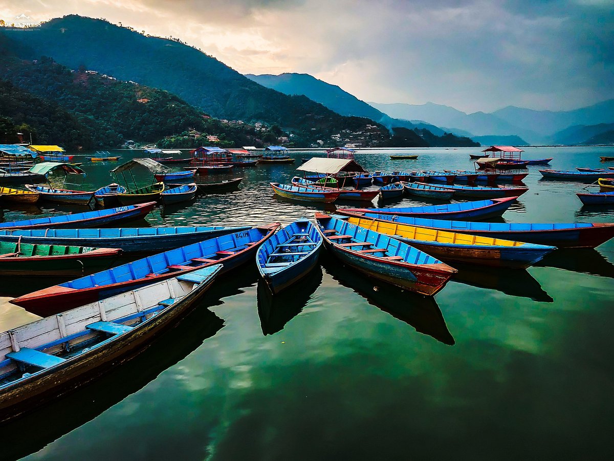 phewa lake boating pokhara
